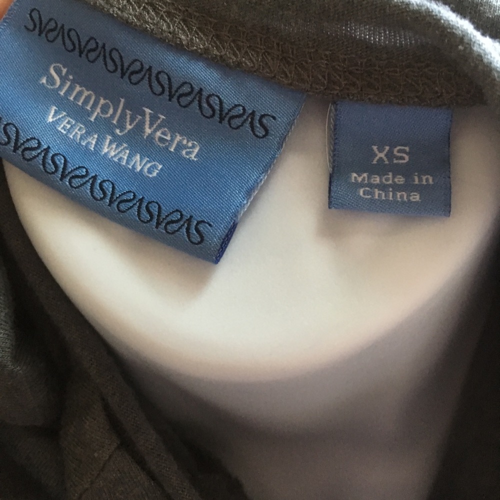 Simply Vera Changed Ruffle Shirt - Picture 3 of 4